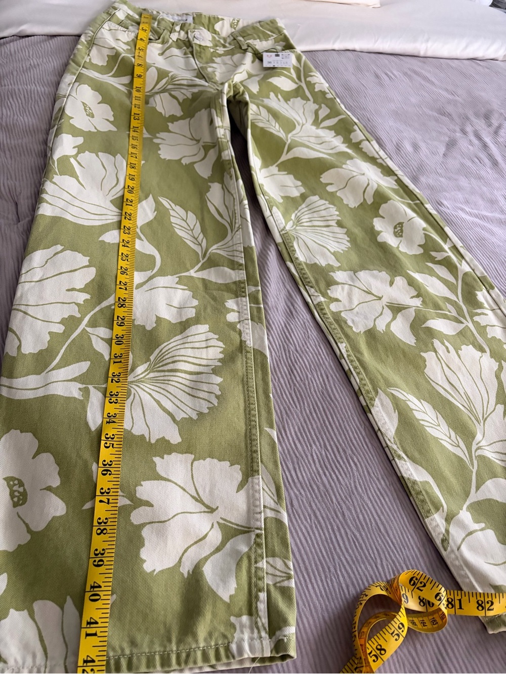 Zara Women’s floral green and old white color pants/ size 4 - Picture 2 of 7